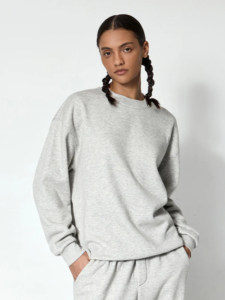 Sweat-shirt gris en molleton doux et confortable